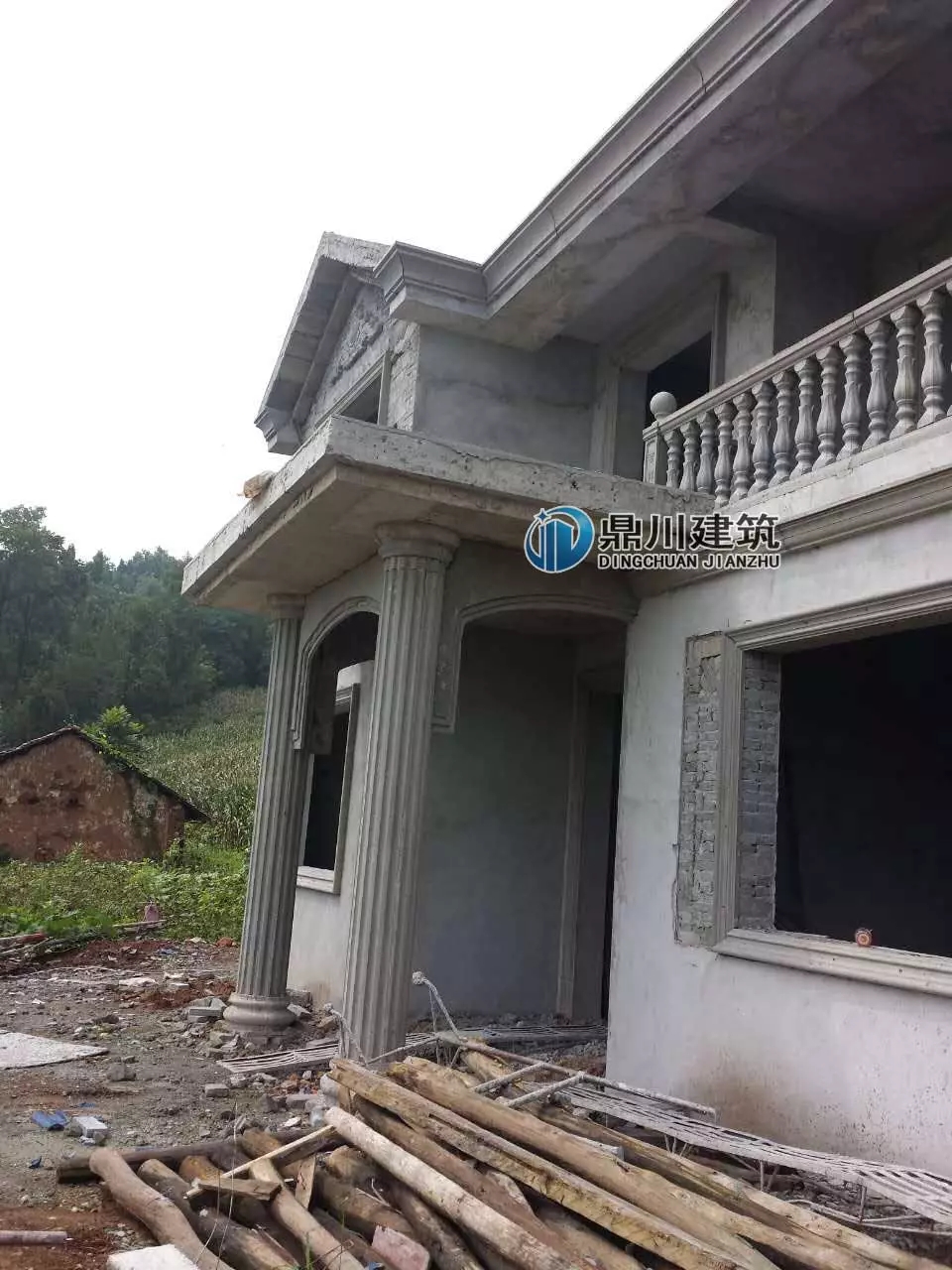 主體37萬的二層自建房設(shè)計(jì)，實(shí)拍美到爆，配上歐式構(gòu)件更有檔次！